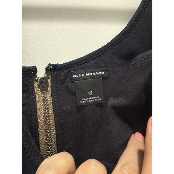 Club Monaco sleeveless fitted dress navy color in size 12 in stretch cotton - Picture 4 of 5